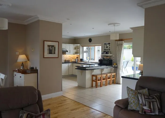 Hillcrest * Anascaul